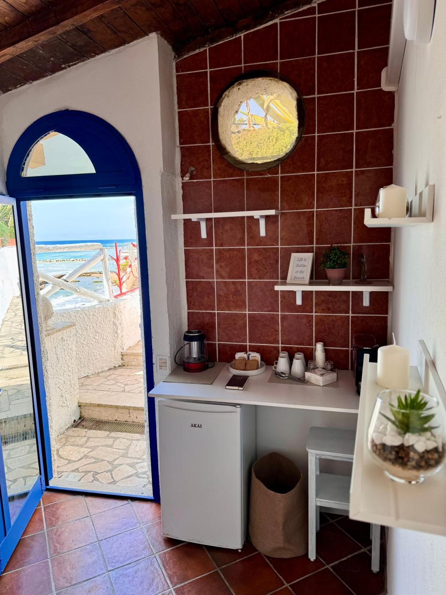 Golden Home Anzio Luaran gambar