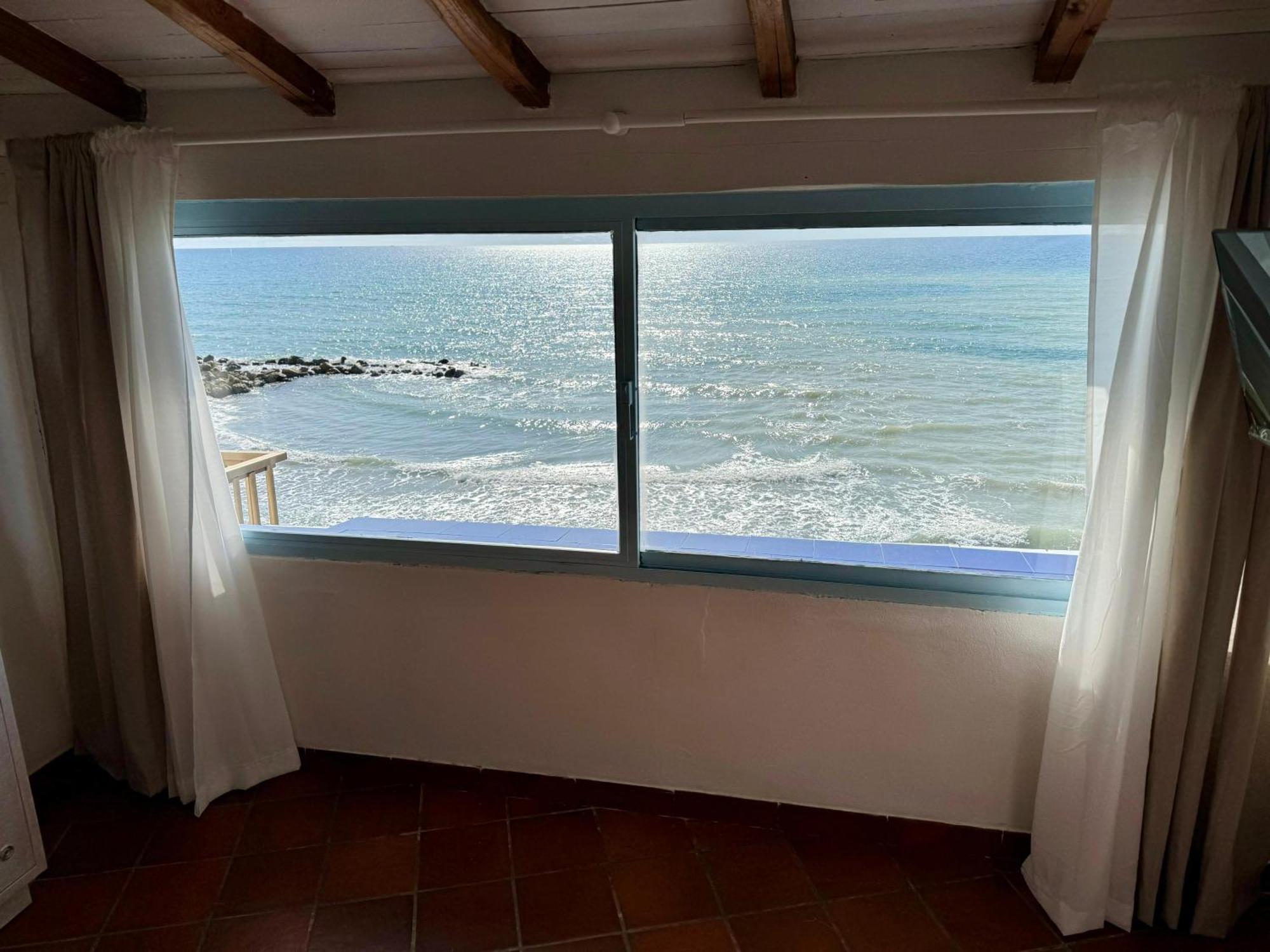 Golden Home Anzio Luaran gambar