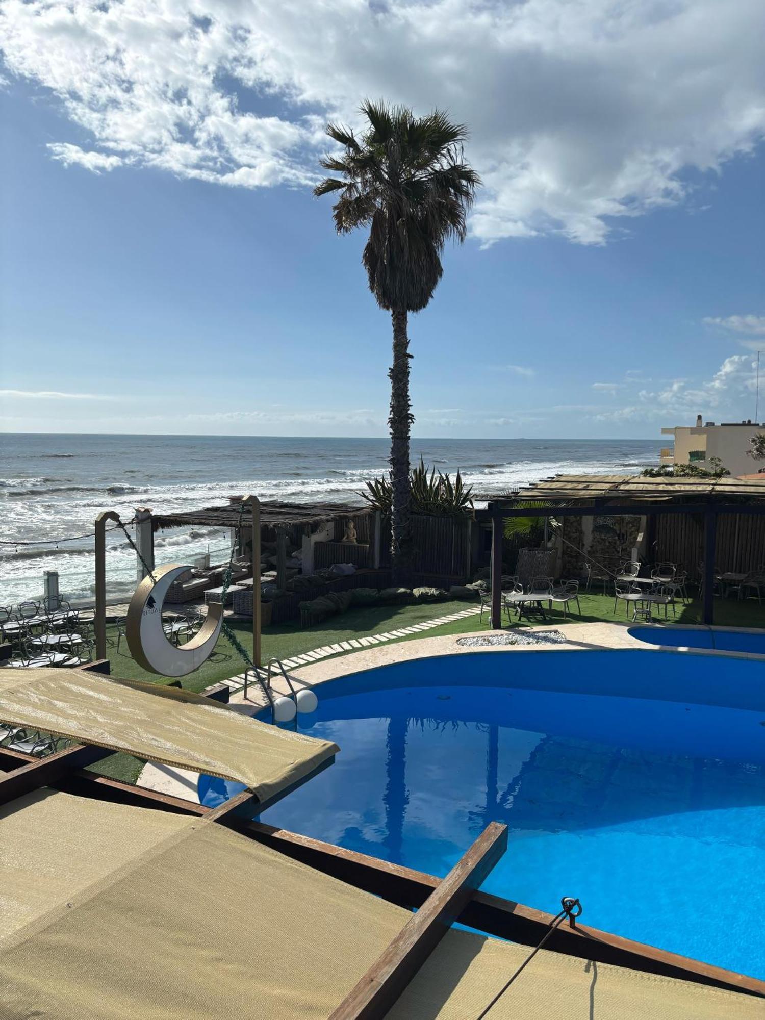Golden Home Anzio Luaran gambar