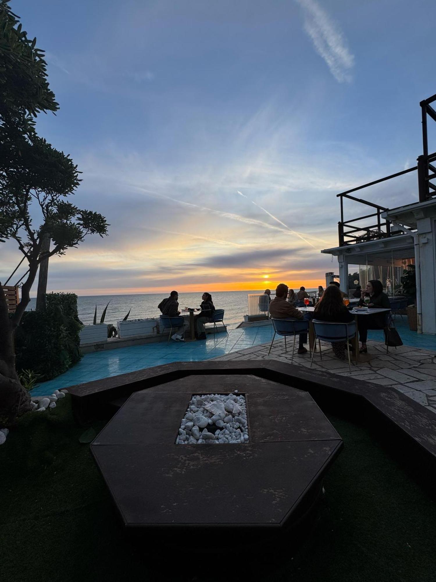 Golden Home Anzio Luaran gambar