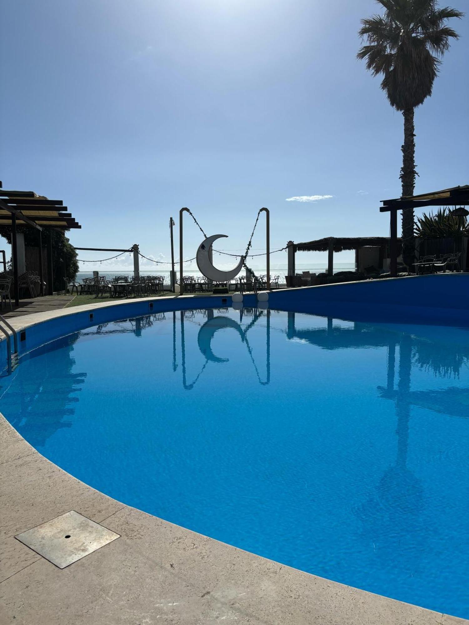 Golden Home Anzio Luaran gambar